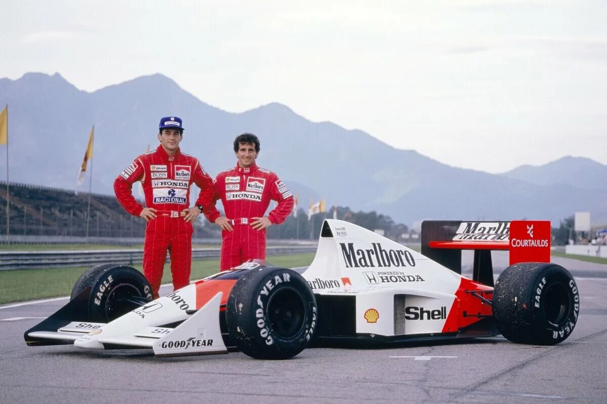Прост формула 1. Айртон Сенна MCLAREN. MCLAREN mp4/4 Ayrton Senna. Айртон Сенна 1988.