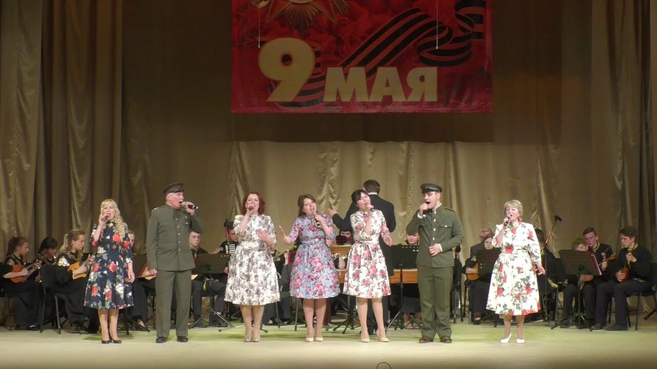 Аленький цветочек театр акимова. Театр город долгопрудный. Подмосковные вечера дом культуры. Фабричная девчонка пьеса. Спектакль долгопрудный.