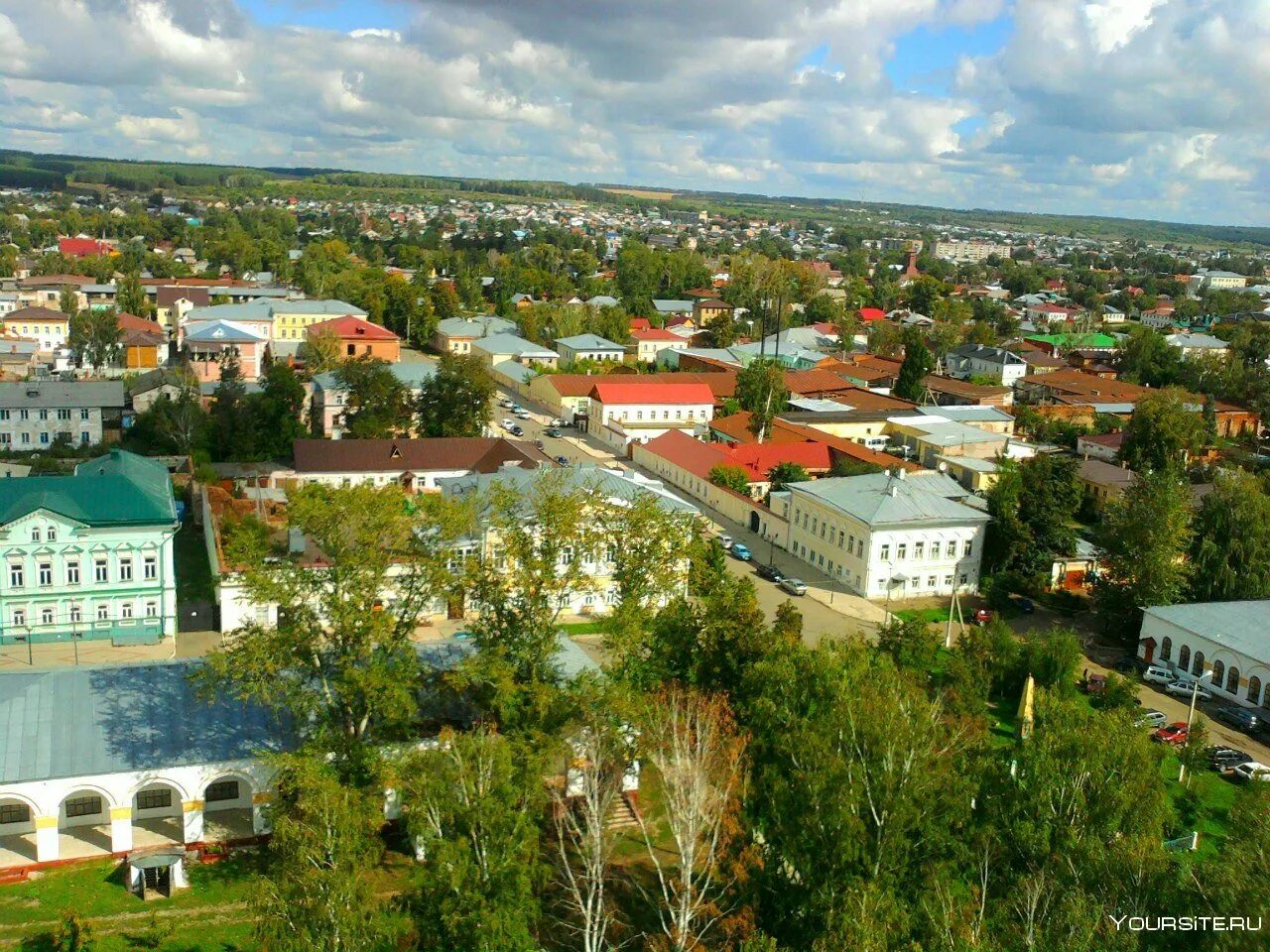 В каком городе находится елабуга. Елабуга Республика Татарстан. Елабуга исторический центр. Елабуга центр города. Елабуга нижняя часть.