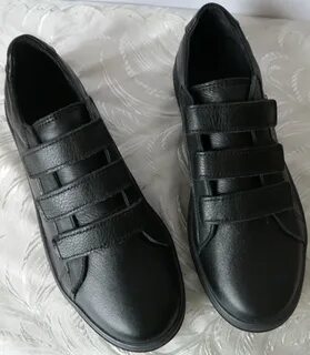 Ботинки на липучках женские
