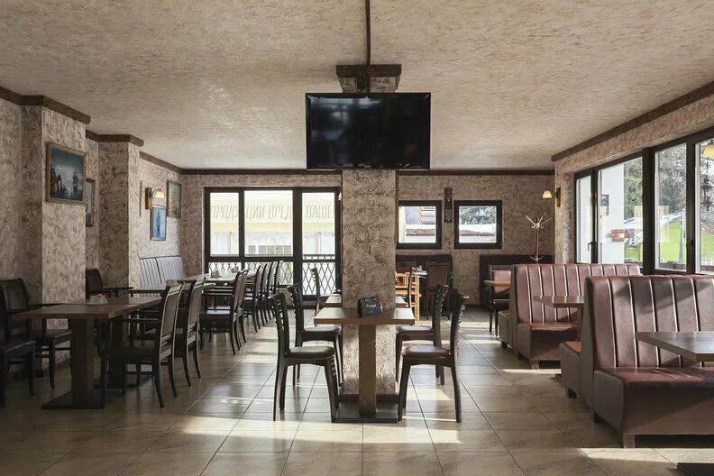 Panorama: Polyana, bar, pub, Moscow, Korneychuka Street, 16 - Yandex Maps