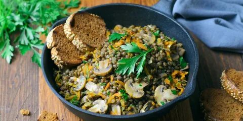 Чечевица с мясом и овощами