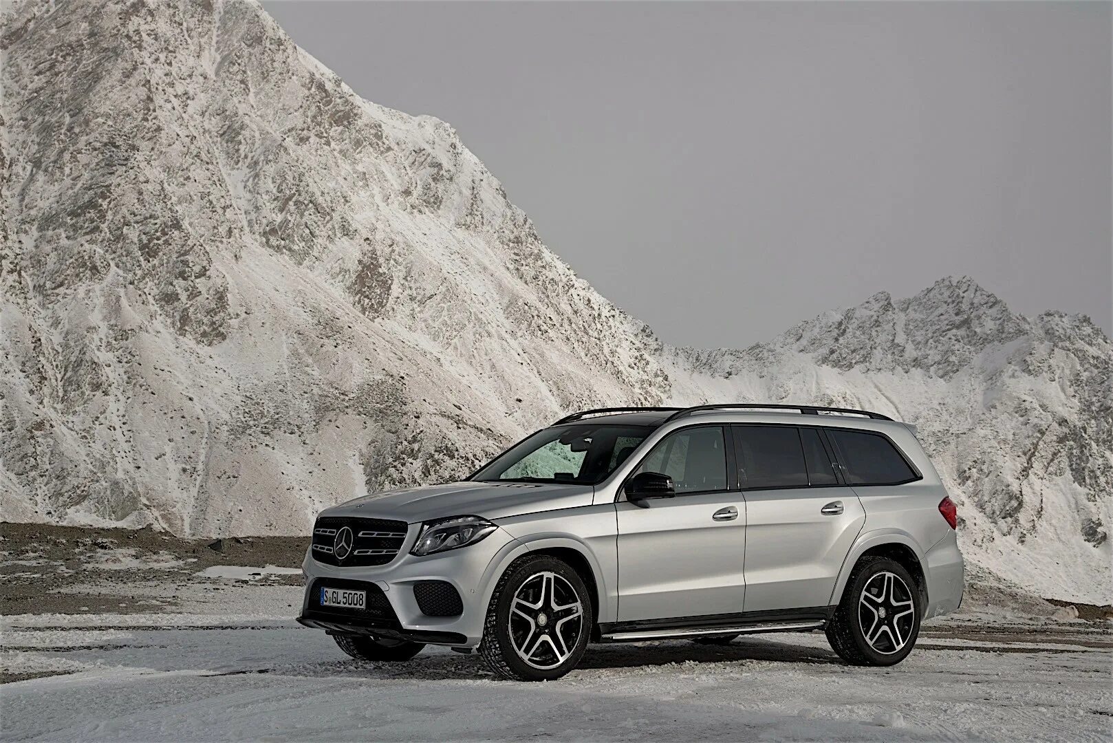 Gls обзор. Мерседес глс 500. мерседес gls 400 x166. мерседес бенц gls 2016. мерседес глс 2017.