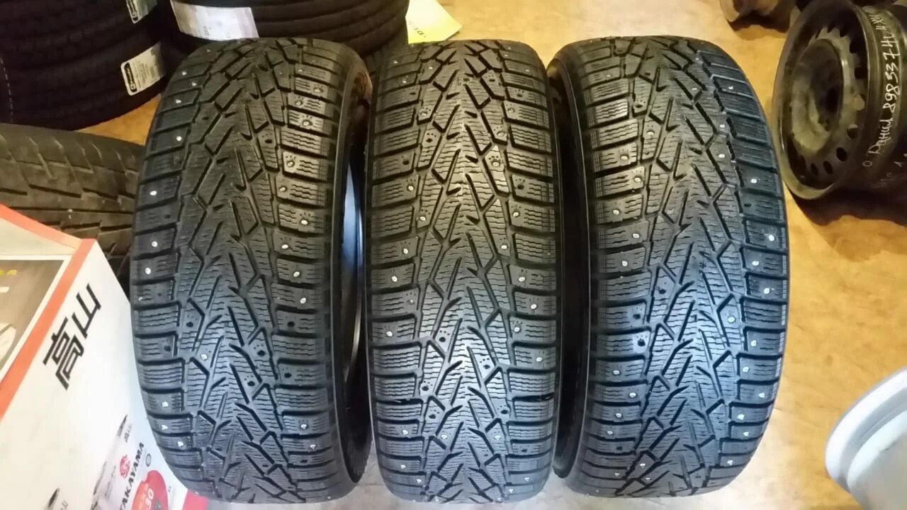 Купить нокиан хакапелита 16. Hakkapeliitta 7 215/60 r16. Nokian Tyres Hakkapeliitta 7. Nokian hkpl7 215/60 r16. Шины Нокиан хакапелита 215/60 r16.