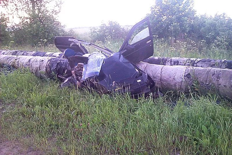 Подслушано в дорогобуже верхнеднепровск. Авария Дорогобуж Верхнеднепровский. Авария город Дорогобуж. Авария в Сычевке Смоленской области сегодня. Подслушано в Дорогобуже и Верхнеднепровском Смоленской области.