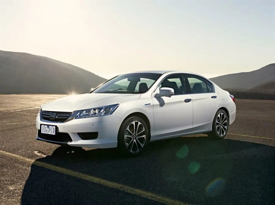 Аккорд 2015 года. Honda accord 2015. honda accord hybrid 2015. honda accord 2015 гибрид. honda accord 2015 sport.