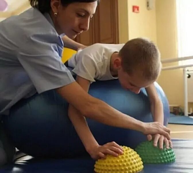 Ояшинский детский дом-интернат для умственно отсталых людей. Лечебная физкультура дцп адаптивная. Дети с нарушением интеллекта. Реабилитация детей с умственной отсталостью. Реабилитация больных олигофренией.