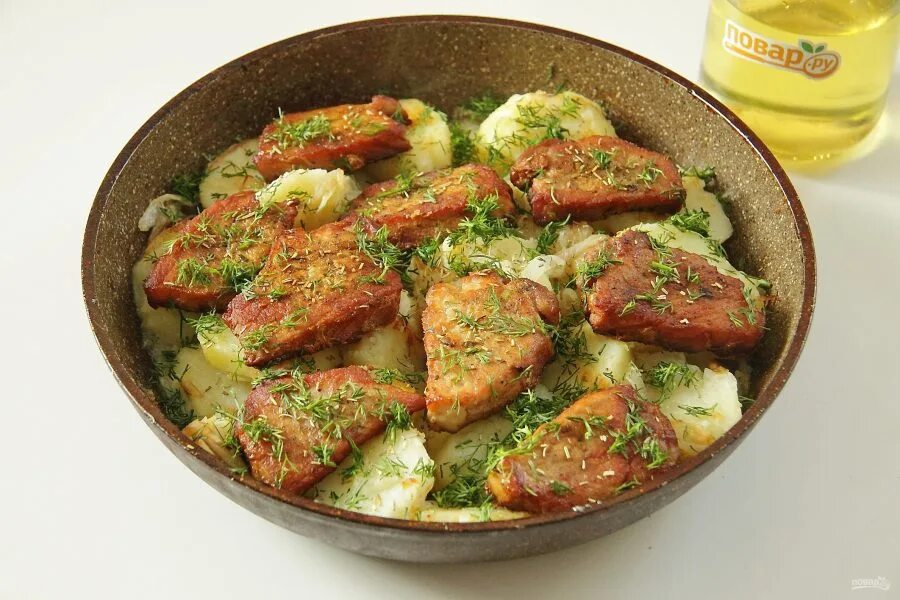 Приготовить вырезку из свинины вкусно на сковороде. Медальоны с картофелем. куриные медальоны. свинина с розмарином и чесноком на сковороде. куриные медальоны на сковороде.