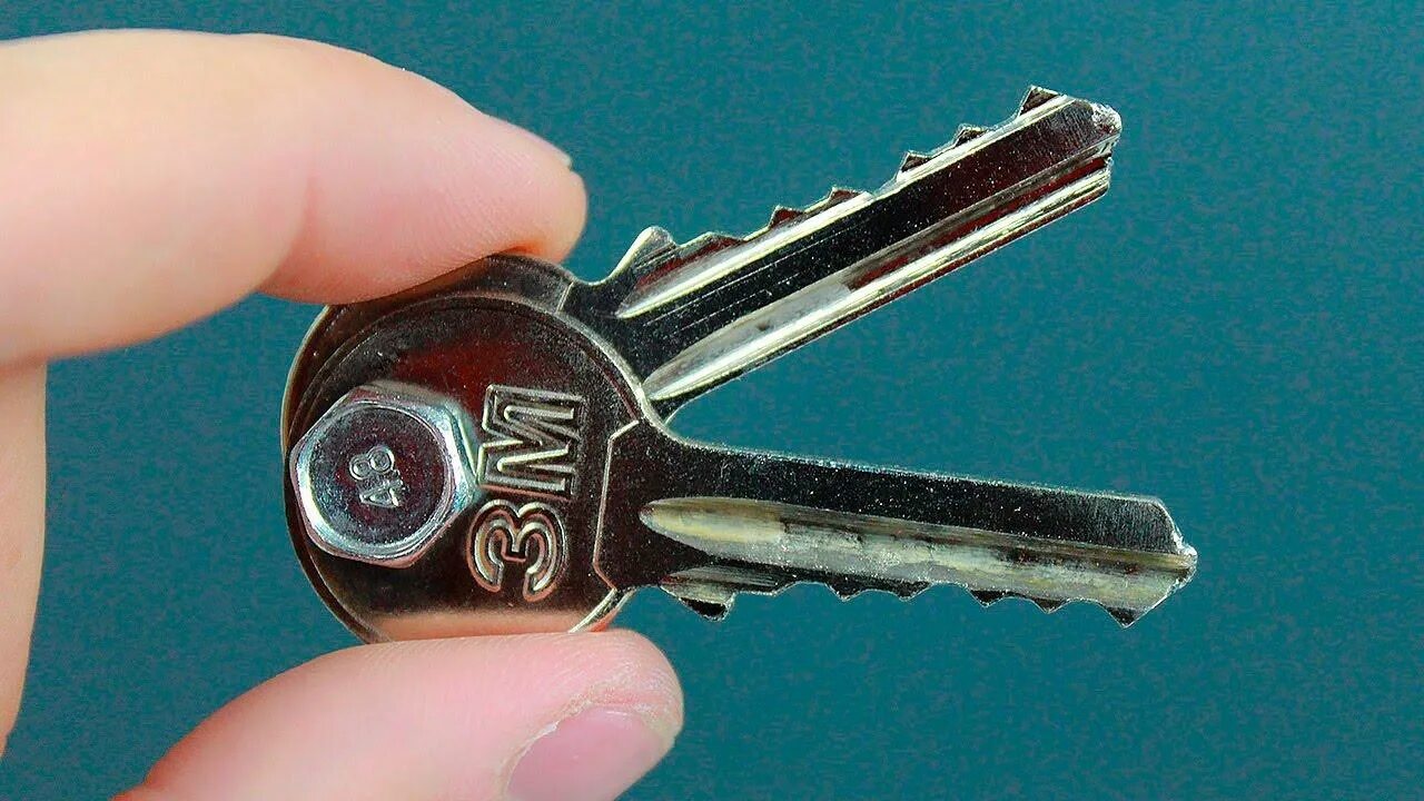 Use 4 keys. Идеи с ключами. Самоделки из ключей. Поделки из дверных ключей. Самоделки из ключей от замков.