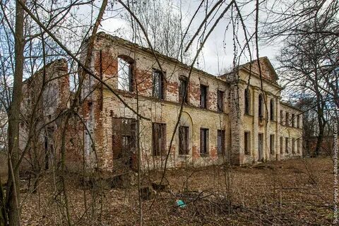 Усадьбы рядом