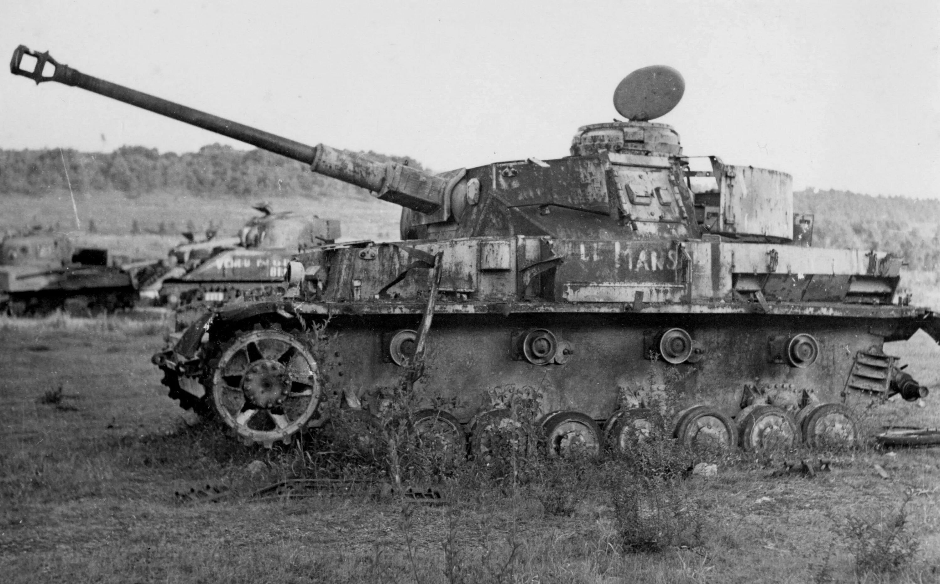 Первая а четвертая т. Танк Panzer 4 Ausf.h. Танк т4 Германия подбитые. PZKPFW IV Ausf h 1943. Т4 танк вермахта.