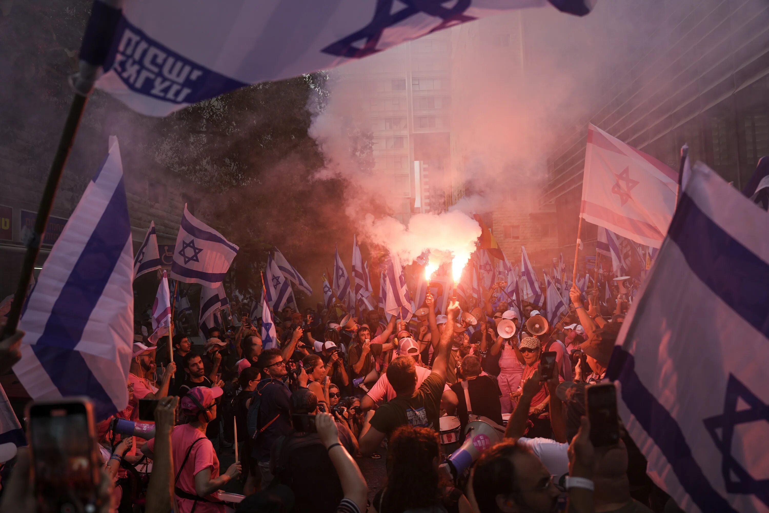 Протесты в Израиле. Протестное движение в Израиле 2023. Протестующие в США. Иерусалим протестующие.
