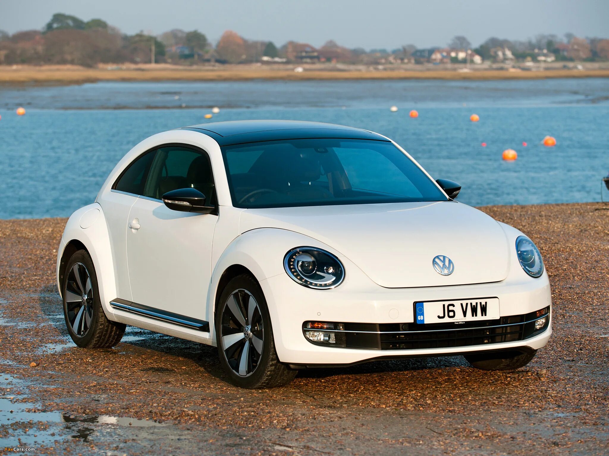Фольксваген beetle 1 поколение. Фольксваген нью битл 2014. Volkswagen new beetle кабриолет. Фольксваген жук vw1303. Volkswagen beetle 1.