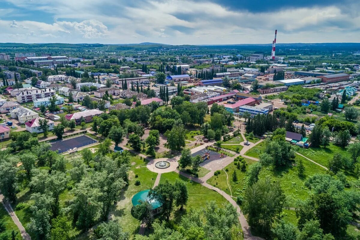 Ишимбай республика башкортостан. Площадь ленина ишимбай. Ишимбай башкортостан центральный парк. Ишимбай башкортостан центральный парк. Ишимбай,.