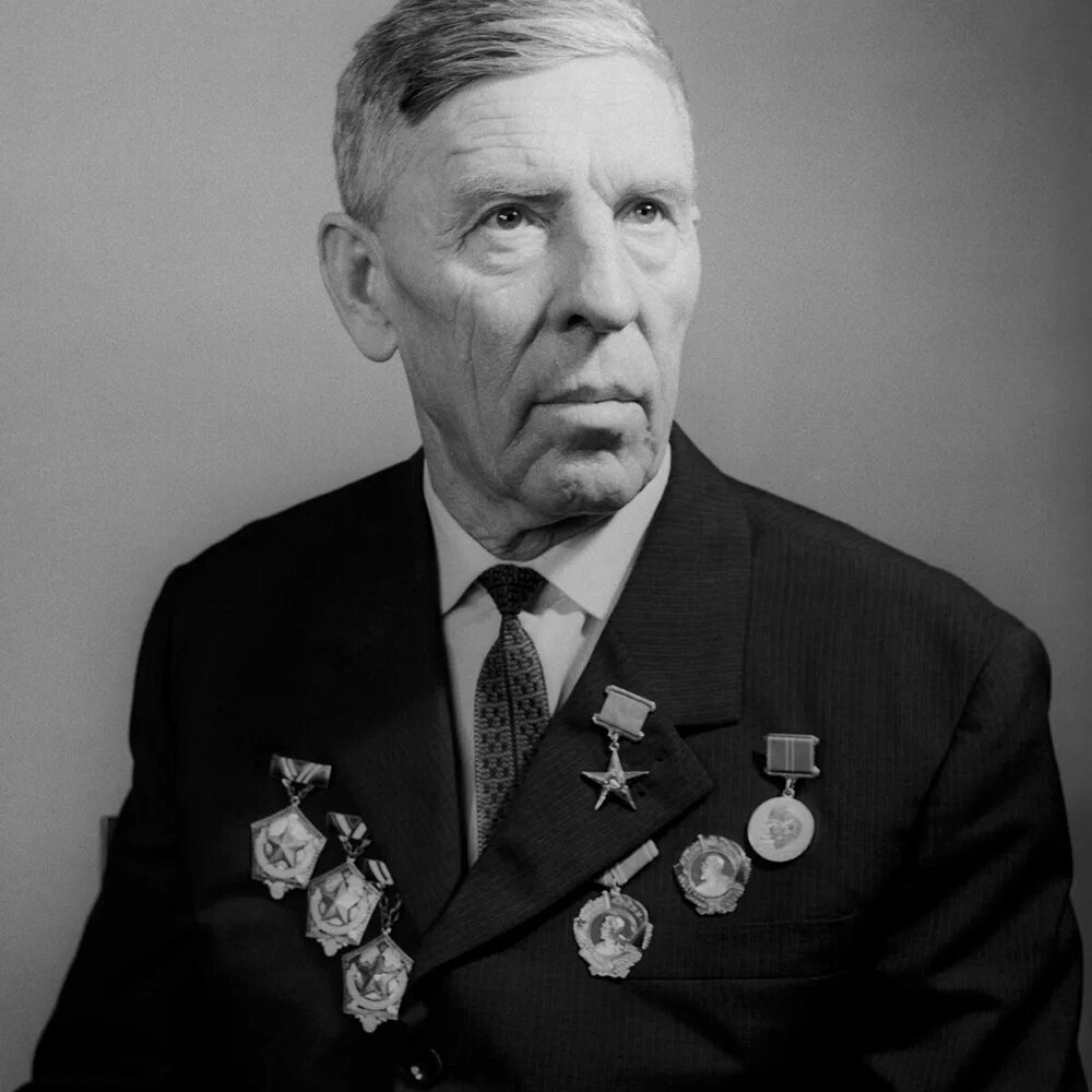 Алексей стаханов. Красивый шахтер. Шахтер профессия. Портрет рабочего. Шахтер алексей стаханов.