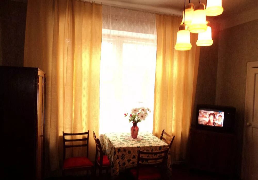 Квартира в ельце. Квартира в ельце. Елец. Елец ул коммунаров 127. Квартира город елец коммунаров 127 в.