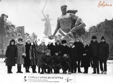 Авторами памятника ансамбля