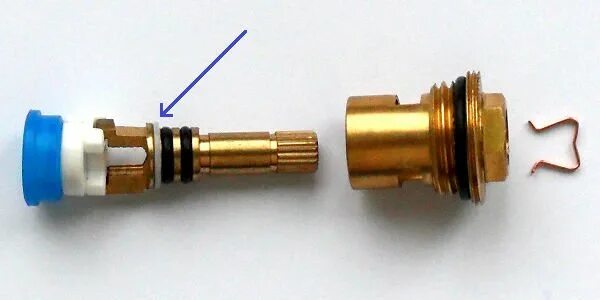 Кран букса 1288. Подтекает кран букса. Подтекает кран букса. Ремкомплект для керамической кран-буксы. Кран букса 1288.