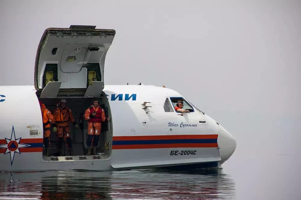 Самолет-амфибия бе-200. Авиация МЧС России бе-200. Самолёт-амфибия бе-200чс. Самолет бе-200 МЧС. Б 200 самолет