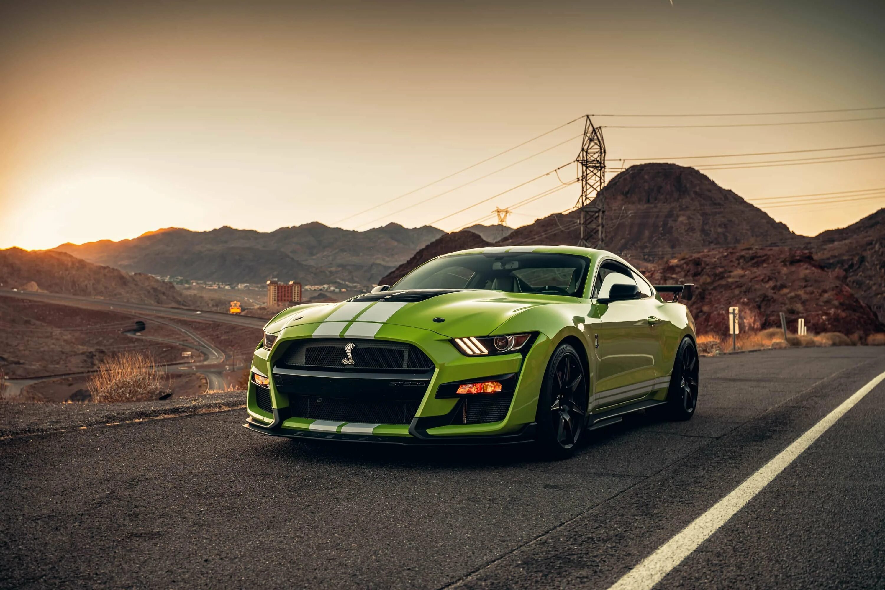 Ford Mustang Shelby gt500 лаймовый. Форд Мустанг Шелби gt 500. Ford Mustang Shelby gt500 2022. Ford Mustang Shelby gt500 Green. Стол мустанг