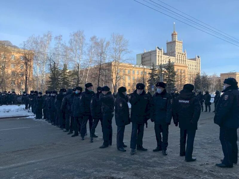 Челябинск блокада. Митинг в Челябинске. Митинг 2017. Митинг площадь революции Челябинск.