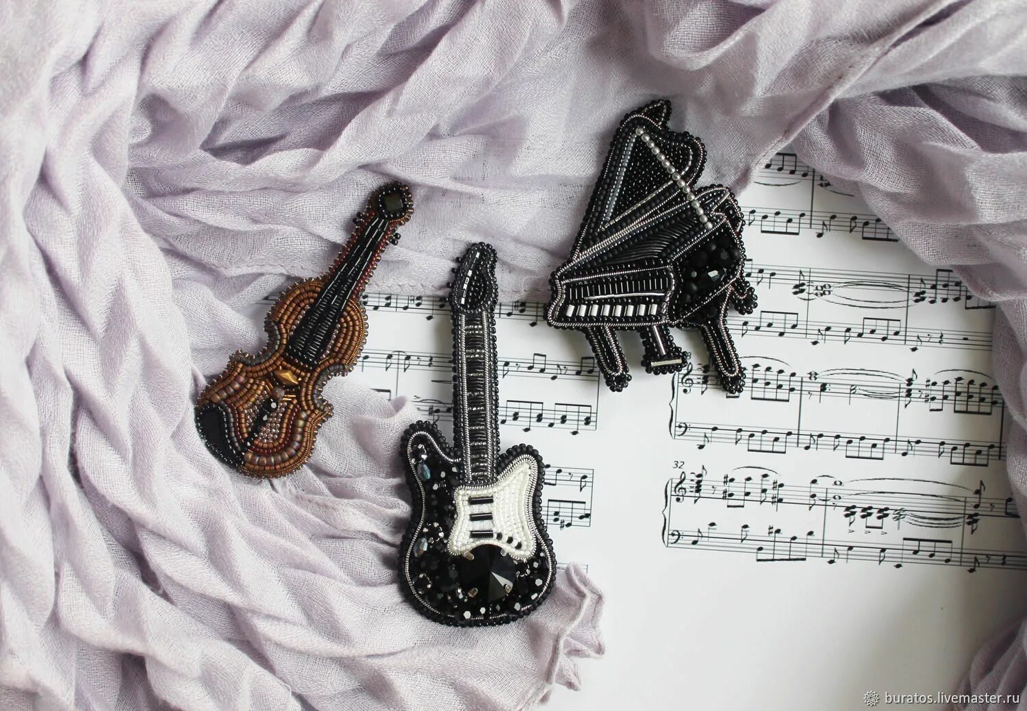 учителюмузык открытка. оригинальный подарок музыканту. занятия музыкальная шкатулка. музыкальная шкатулка ретро. музыкальные инструменты броши из бисера.