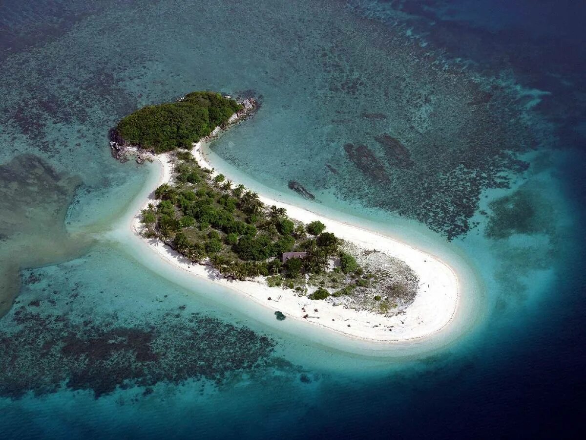 Мальдивы остров ангсана. Гваделупа континент. Остров нью мур. Два архипелага. Остров ютуб.