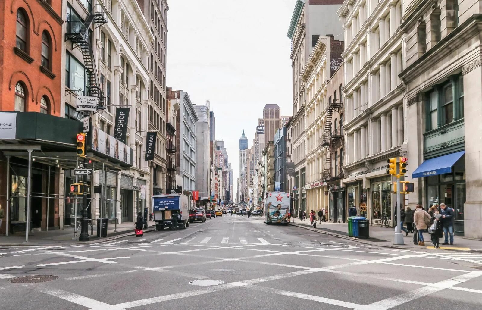 New york city streets. Сохо Нью-Йорк. Нью-Йорк Манхеттен улицы. Район Сохо в Нью-Йорке. Нью-Йорк Сити Манхэттен улицы.