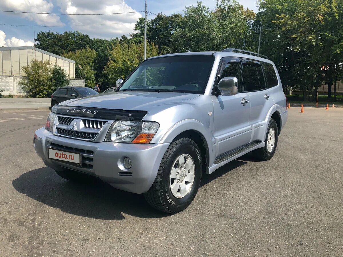 Мицубиси паджеро дизель бу. Mitsubishi Pajero III, 2004. Мицубиси Паджеро 2004. Митсубиси Паджеро 3,5 2004. Митсубиси Паджеро 3 дизель.