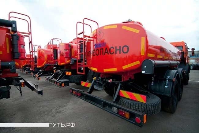 Граз грабово. Полуприцеп граз. Грабовский автомобильный завод завод граз. Грабовский граз. Завод граз пенза.