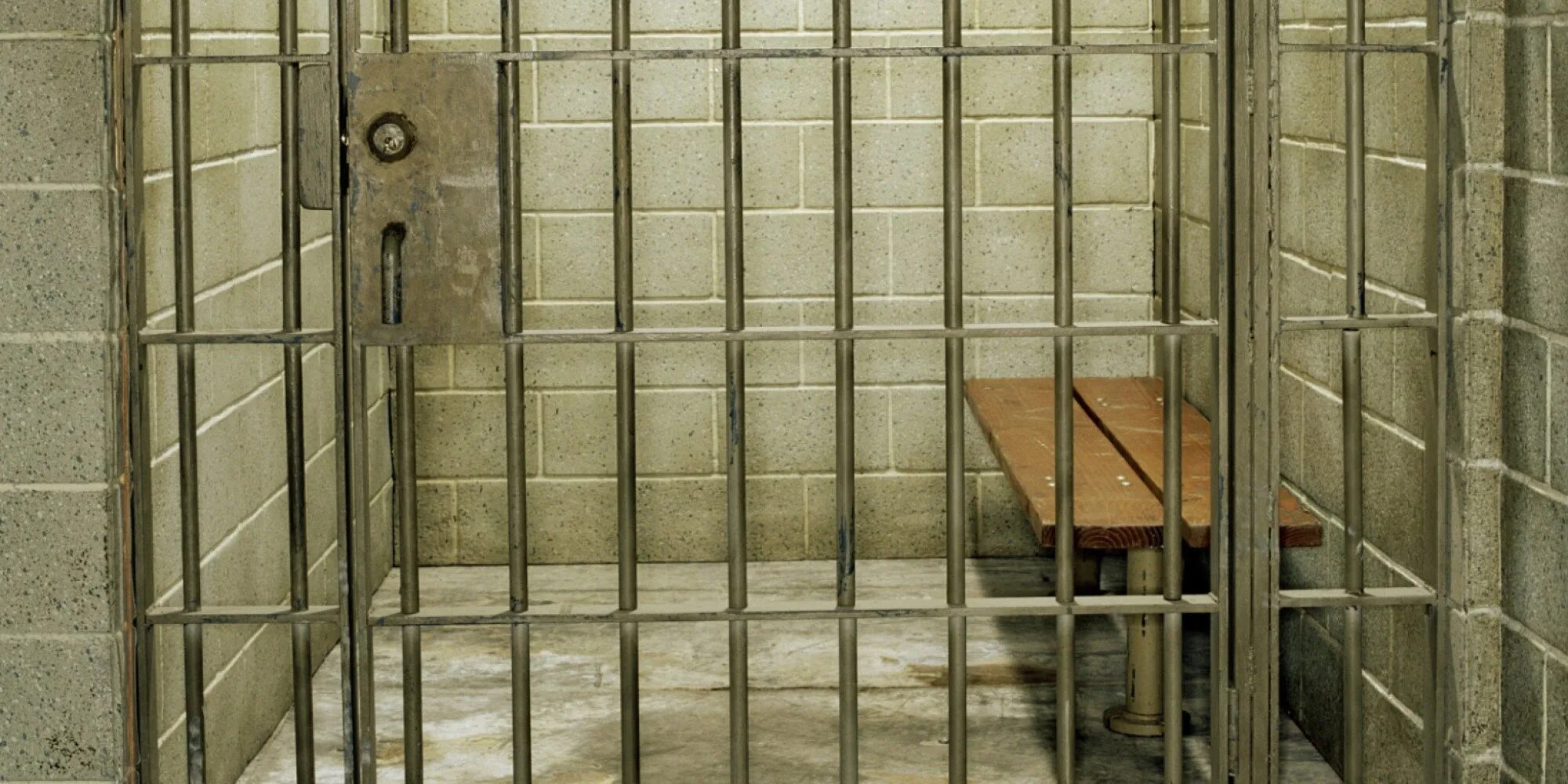 Prison loop
