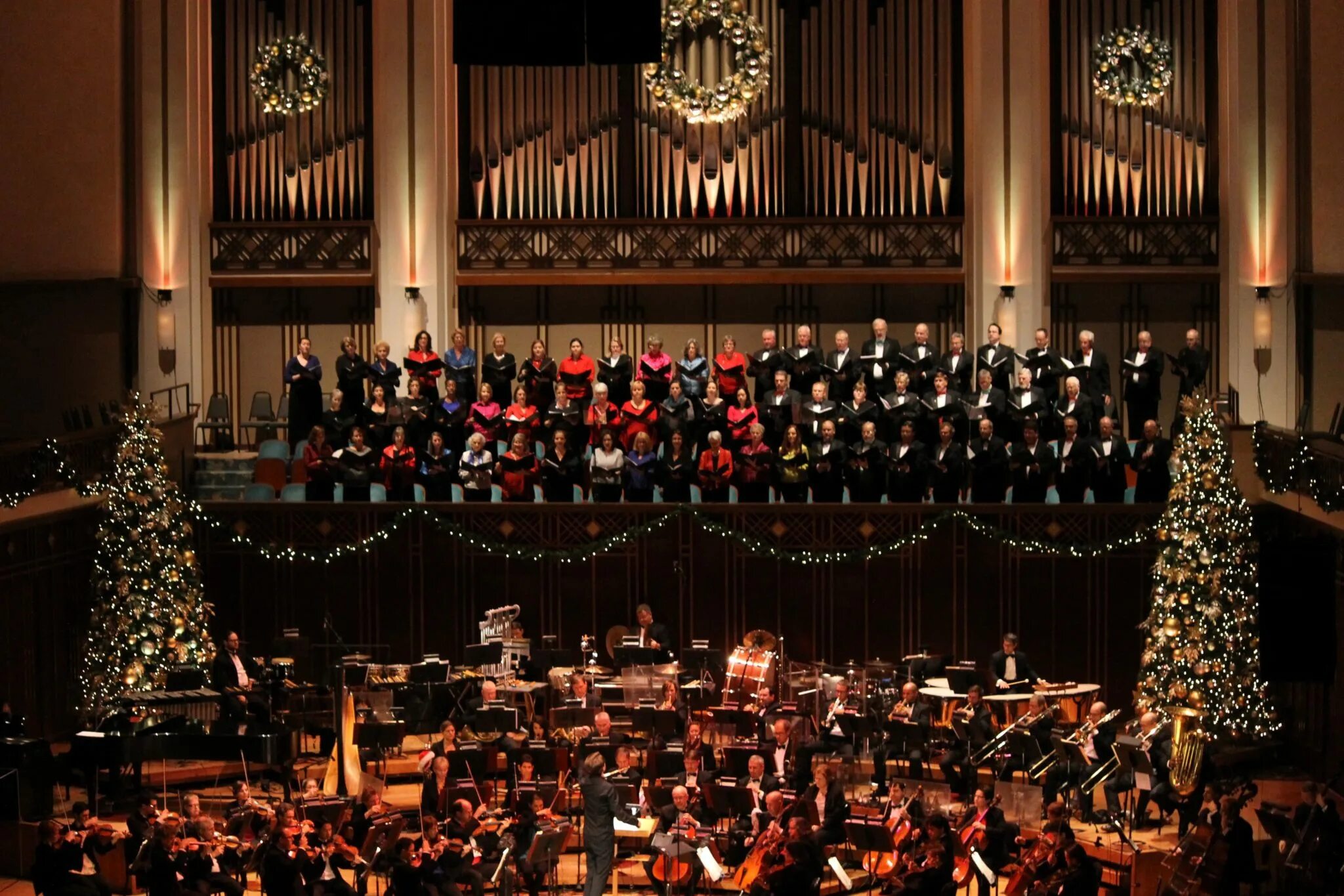 Luminary симфония. Chorus. Choir on Stage. What is Choir?. Night in Vienna London Symphony Orchestral.