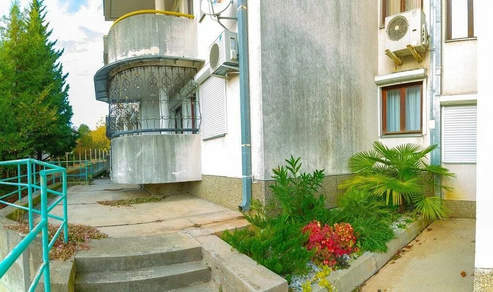 Макаренко 26а сочи. Хоста благодатная улица. Улица благодатная 71 сочи. Благодатная 124 сочи. Сочи ул макаренко 14.