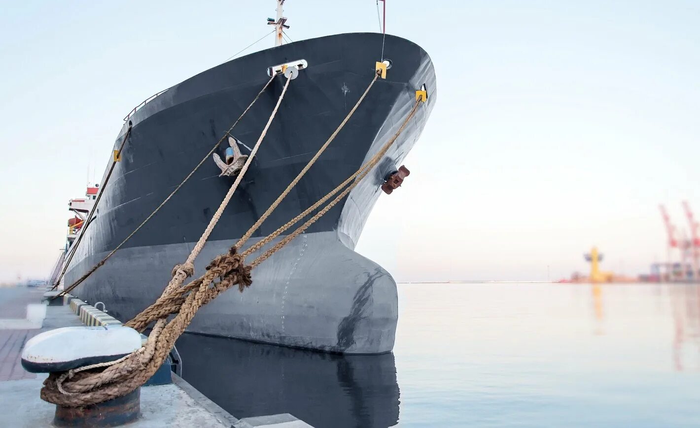 Как устроиться моряком на судно