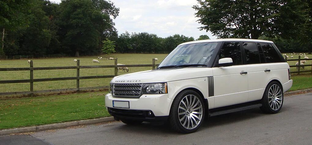 Рендж вог 2010. Рендж ровер вог 2010. белый range rover l322. range rover vogue 2010. range rover vogue 2010 белый.