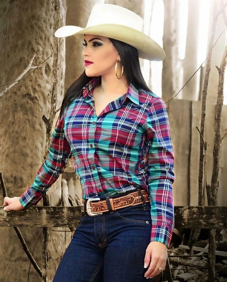 Ковгерл дикого Запада. Джекки Крейг ковбойка. Country wear