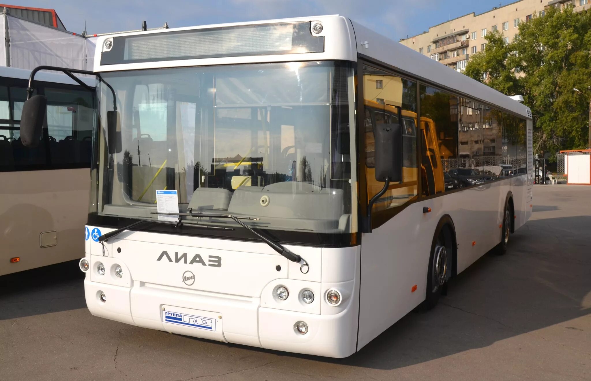 Маз-203 автобус. Лиаз 5292 низкопольный. Газ лиаз 4292. Газовый автобус. Автобус маз 203965.