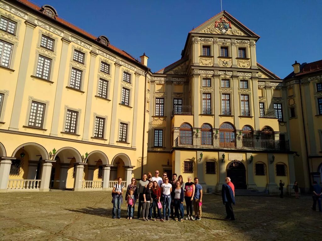 Гимназия в Германии. Gymnasium в Германии. Гимназии ФРГ. ФРГ школа. Немецкий школа бранд