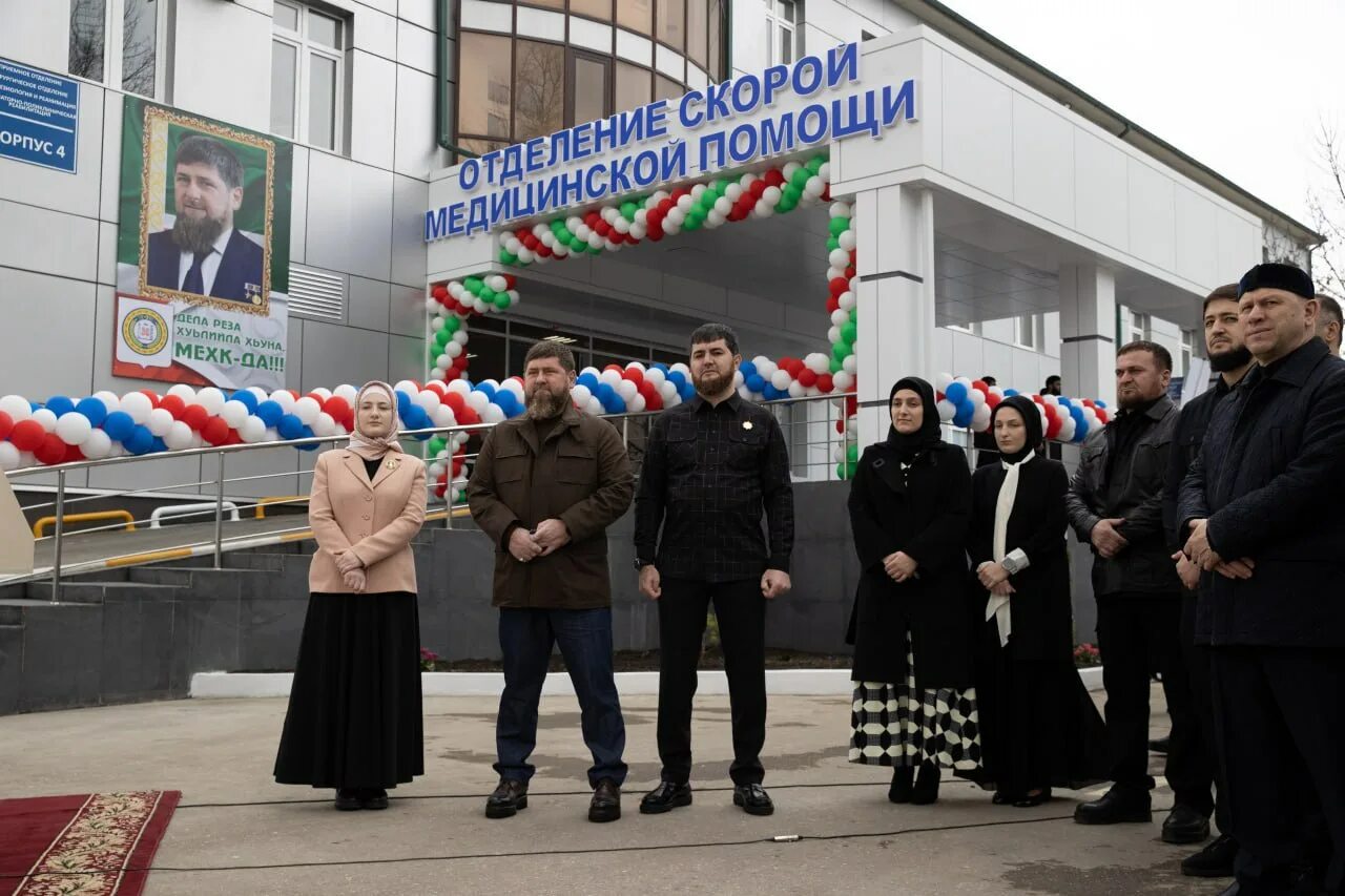 Новые больницы в чечне. Центр грозного. Хасуев нейрохирург грозный. 4 больница грозный. Эпендиева больница грозный.