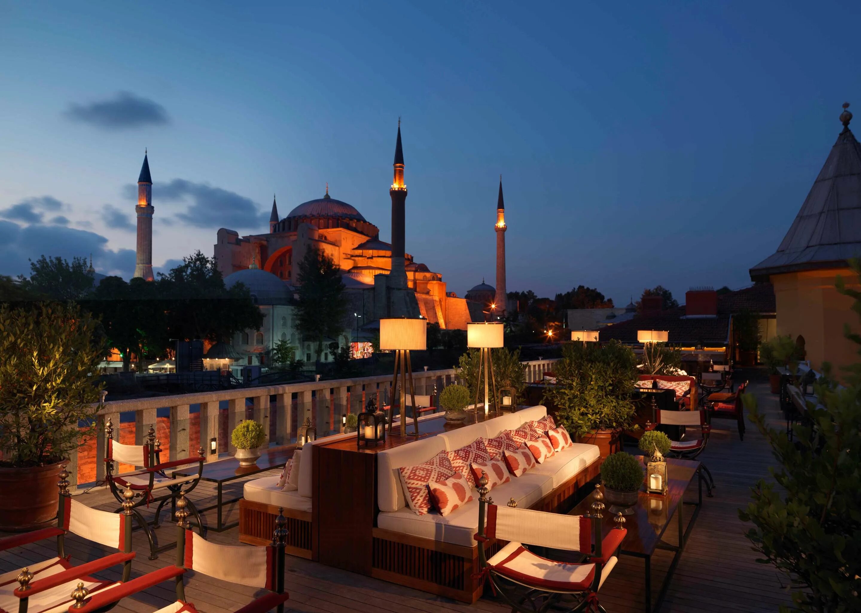 Four Seasons Hotel Стамбул. Султанахмет Стамбул. Four Seasons Hotel Istanbul at Sultanahmet (Стамбул, Турция). Султанахмет Стамбул Топкапи.