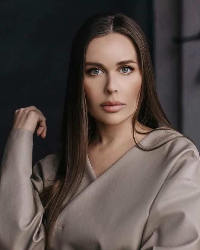 Илана юрьева. Уральские пельмени актеры. Ксения корнева уральские пельмени. Как зовут актеров из уральских пельменей. Исаев уральские пельмени.