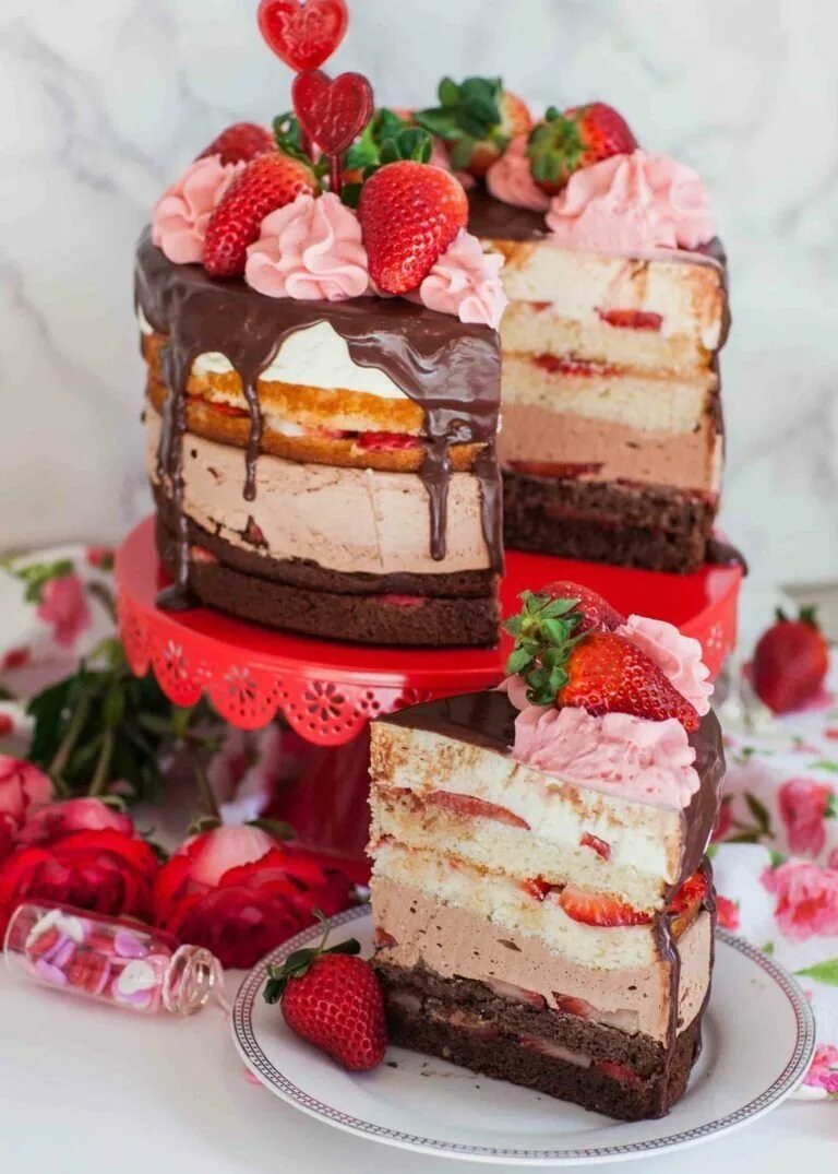 Аппетитный торт. Красивые и вкусные тортики. Очень сладкие торты. Очень сладкие торты. Торты и пирожные.