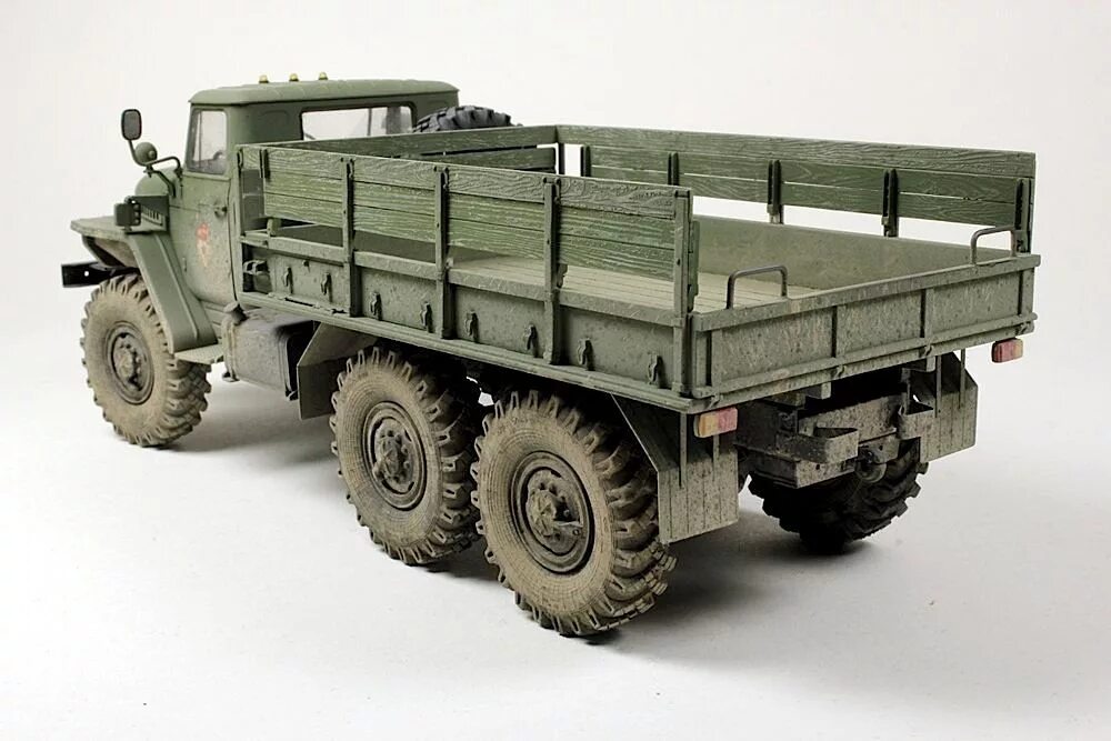 Кузов бортовой урал 4320. Кузов урал 4320. Урал 4320 бортовой. Кузов 4320. Урал 4320 трумпетер.