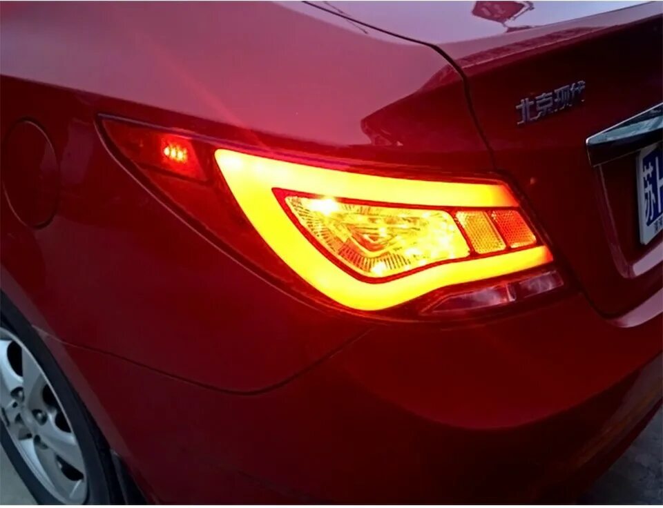 Задние фонари Hyundai Solaris led. Задние фонари Солярис 1. Диодные задние фонари Солярис 1. Задние светодиодные фонари на Хендай Солярис.