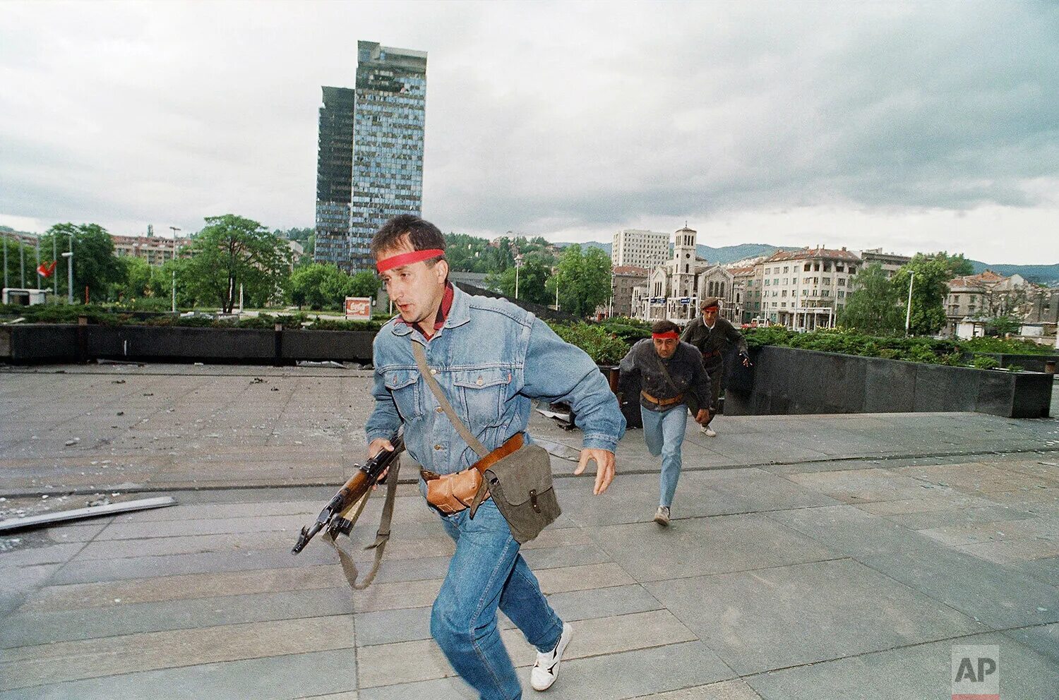 Осада Сараево 1992-1996. Одинокий выстрел в Сараево.