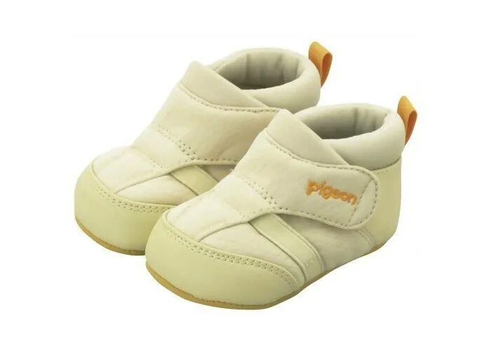 Обувь на первый шаг какие. Ботинки для малышей первый шаг. Ортопедическая обувь для первых шагов. Обувь для малышей первые шаги. Обувь для первого шага ребенку.