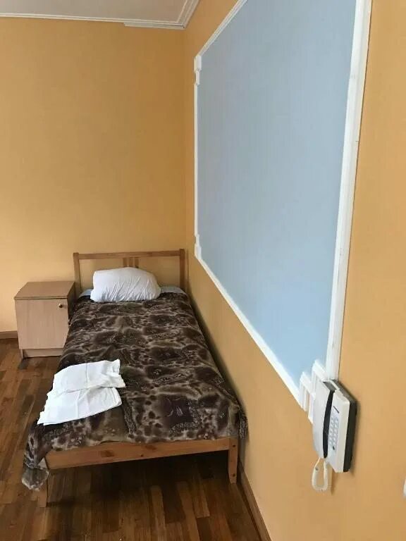 Гостиница жили были. П каменномостский адыгея гостиница жили были. Собственный проспект 84 в петергофе. Хостел жили были владикавказ. Ванино гостиница жили были.