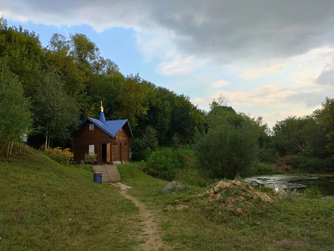 Источники чувашии. Чувашия порецкий район село анастасово родник. Святой источник николая чудотворца деревня авдотьино. Гавердовский святой источник. Село абашево чувашия.