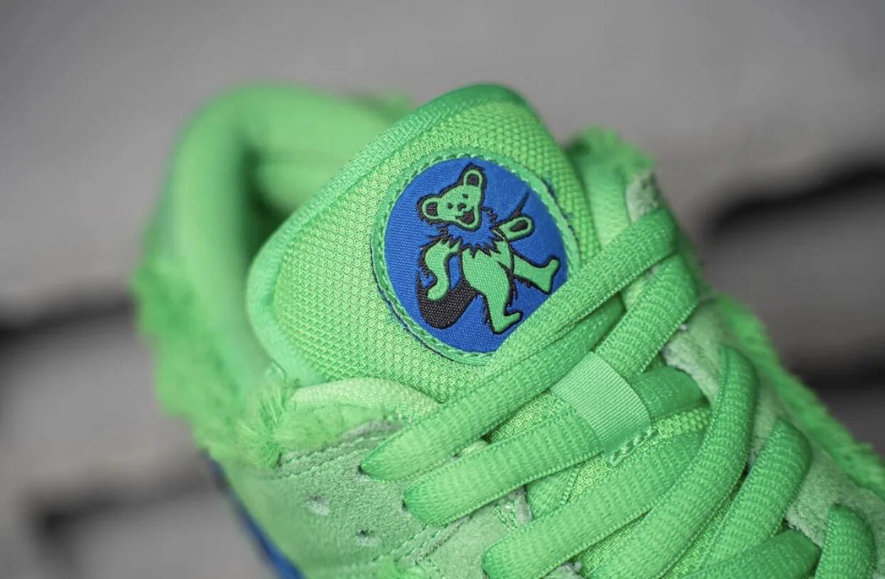 Nike SB Dunk grateful. Nike SB Dunk grateful Dead. Кеды найк данк Лоу. Nike Dunk Low Bear grateful Dead. Найки с карманом