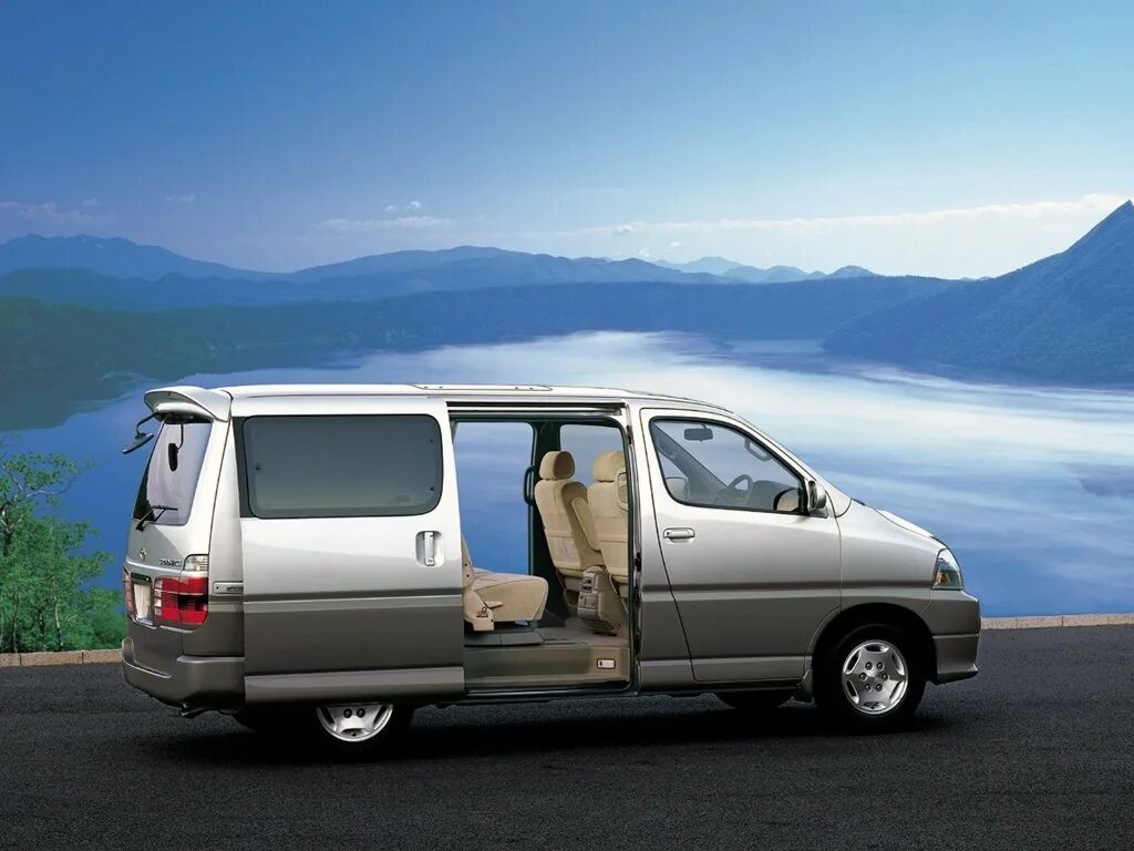 Автомобиль тойота хайс. Toyota grand hiace 1999. toyota hiace h100 grand. toyota grand hiace 2002. тойота хайс h100 4*4.
